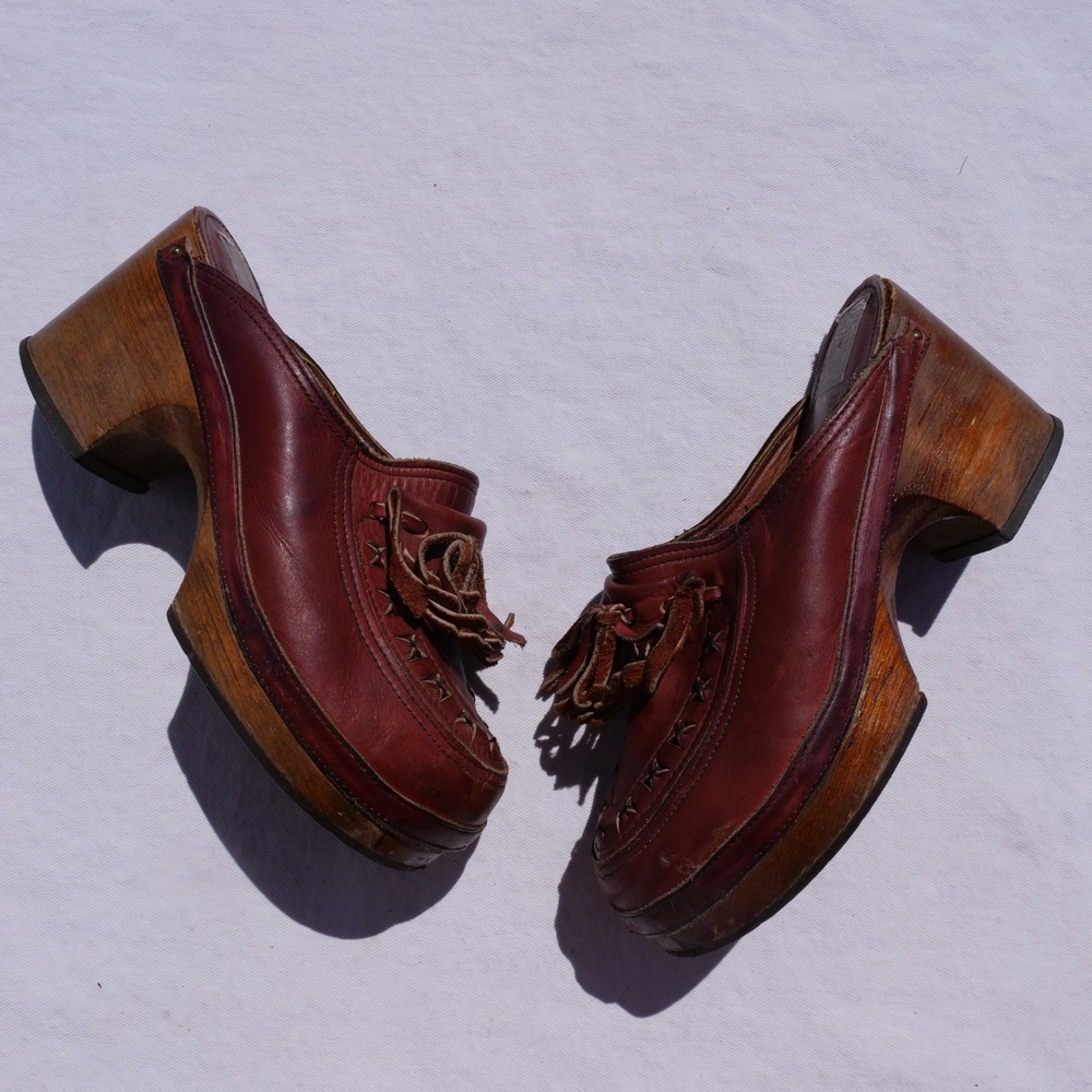 True vintage 1970s 70s Zodiac platform clogs mules shoes